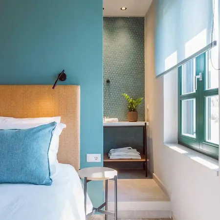 House 8 - In The Heart Of Venetian Town W. Parking 아파트 *