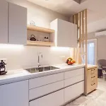 House 8 - In The Heart Of Venetian Town W. Parking *