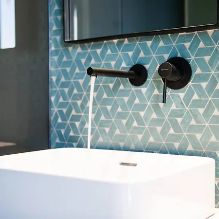 House 8 - In The Heart Of Venetian Town W. Parking *